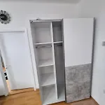 Hotel Donaublick 1 , Spitzfeldstr 1