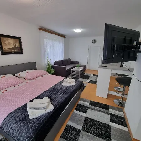 Donaublick 1 , Spitzfeldstr 1 Grein