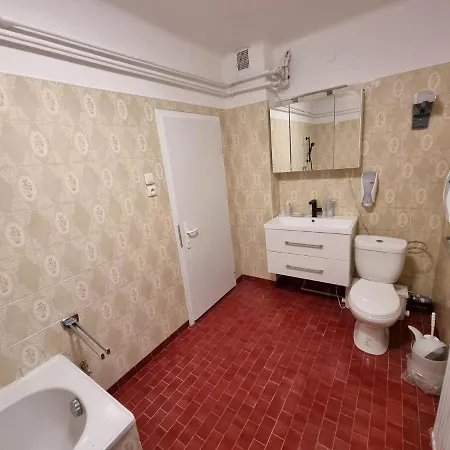 Donaublick 1 , Spitzfeldstr 1 3*