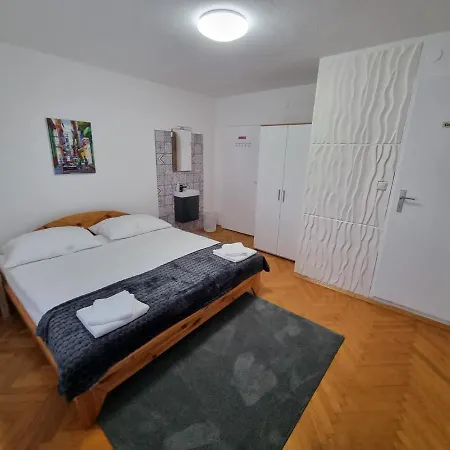 Donaublick 1 , Spitzfeldstr 1 3*