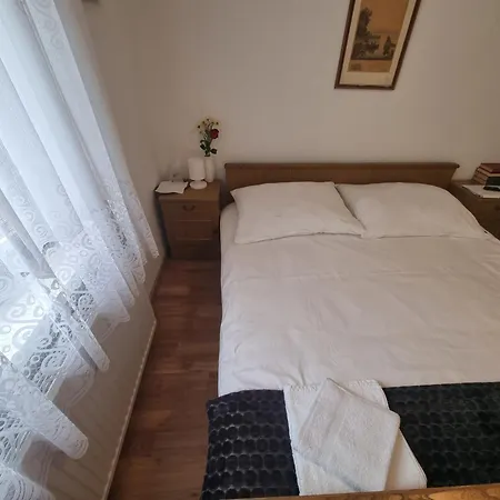 Hotel Donaublick 1 , Spitzfeldstr 1 3*