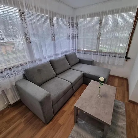 Donaublick 1 , Spitzfeldstr 1 Hotel 3*