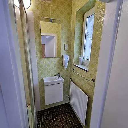 Szálloda Donaublick 1 , Spitzfeldstr 1