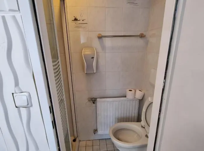 Otel Donaublick 1 , Spitzfeldstr 1