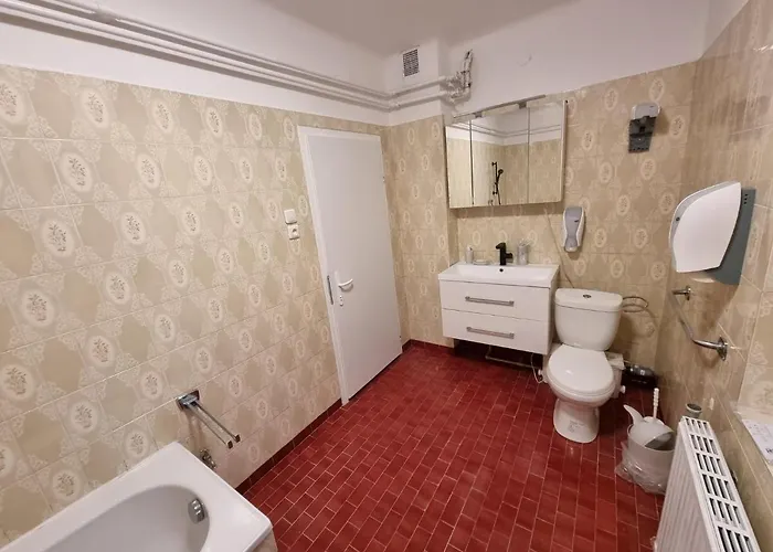 Donaublick 1 , Spitzfeldstr 1 3*