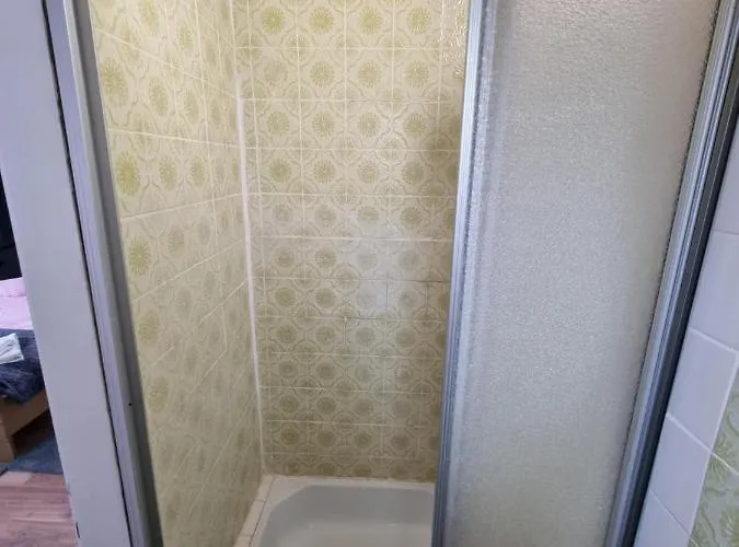 Donaublick 1 , Spitzfeldstr 1 Otel 3*