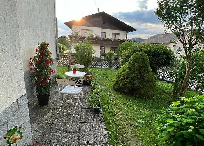 Donaublick 1 , Spitzfeldstr 1 Otel 3*