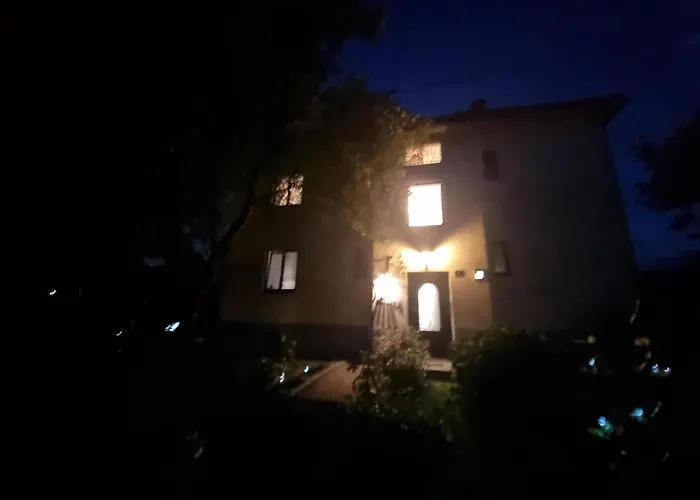 Donaublick 1 , Spitzfeldstr 1 Otel 3*