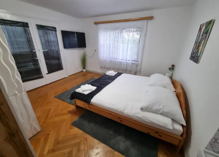 Donaublick 1 , Spitzfeldstr 1 Otel Grein