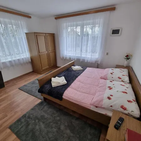 Donaublick 1 , Spitzfeldstr 1 3* Grein