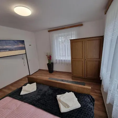 Donaublick 1 , Spitzfeldstr 1 Hotel Grein