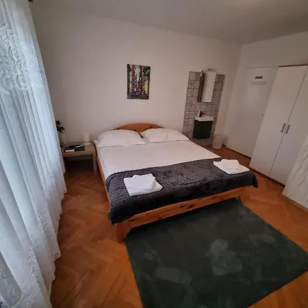 Hotel Donaublick 1 , Spitzfeldstr 1 Grein