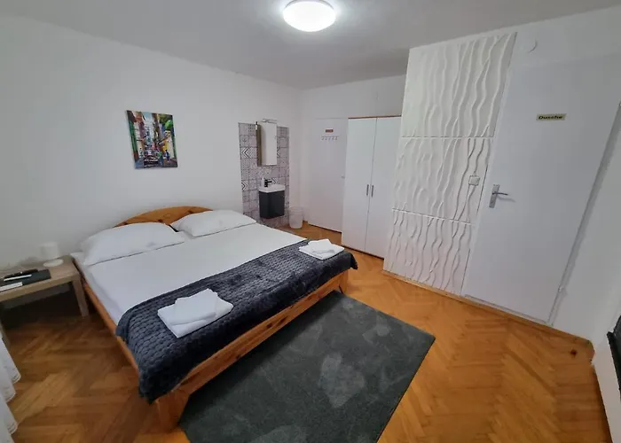 Donaublick 1 , Spitzfeldstr 1 3*