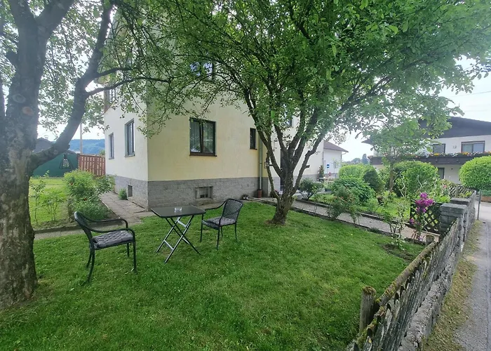 Donaublick 1 , Spitzfeldstr 1 3* Grein